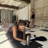 50 Stunden Yoga Beat Fusion Ausbildung mit Barbara Pascaly in Berlin. Lerne, Yoga on Beat, im Rhythmus der Musik zu unterrichten.